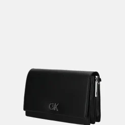 Schoudertassen^Calvin Klein Elongated schoudertas black