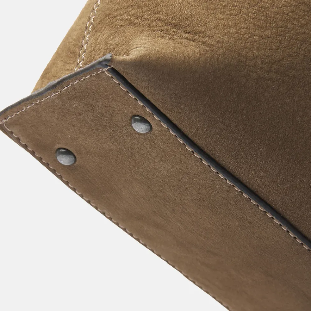 Dames Laptoptassen^Castelijn en Beerens Nubuck schoudertas 15 inch taupe