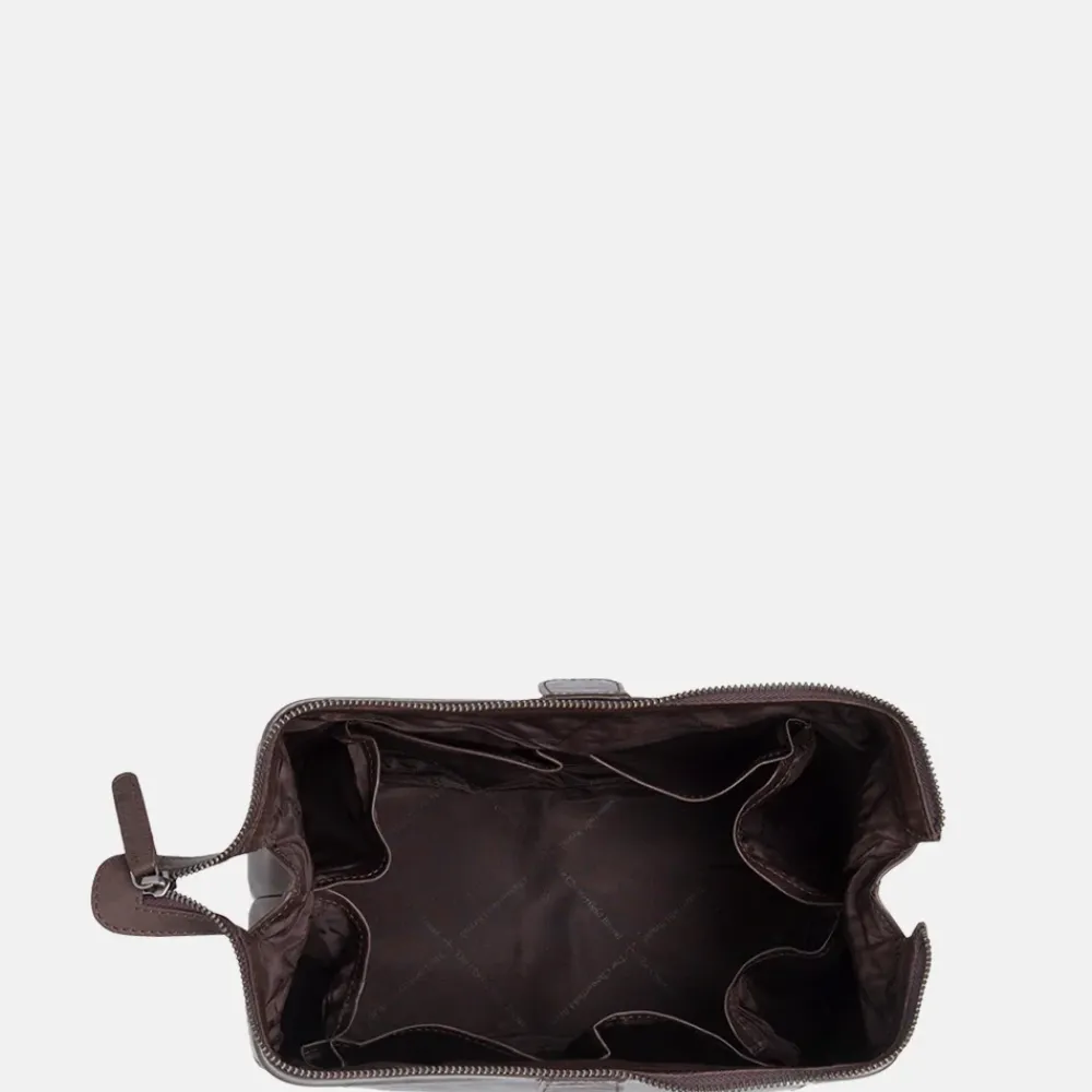 Toilettassen^Chesterfield Biassa toilettas L dark brown