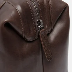 Toilettassen^Chesterfield Biassa toilettas L dark brown