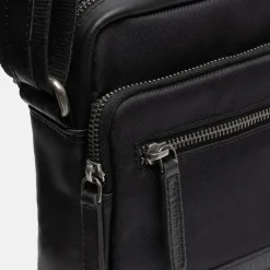 Schoudertassen^Chesterfield Karlstad crossbody tas black