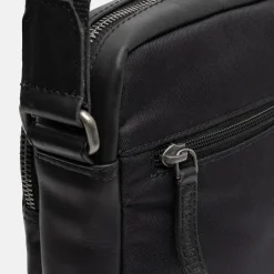 Schoudertassen^Chesterfield Karlstad crossbody tas black