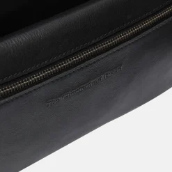 Schoudertassen^Chesterfield Novara schoudertas zwart
