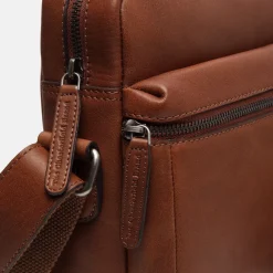Schoudertassen^Chesterfield Novara schoudertas cognac
