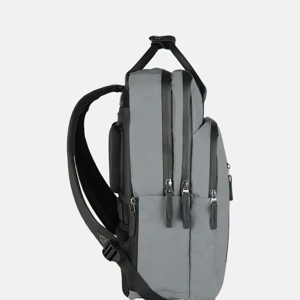 School Rugzakken | School Rugzakken^New Rebels Milwaukee rugzak 15.6 inch zilver reflectie